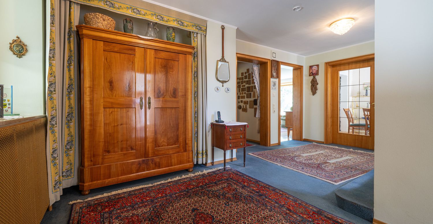 Charmante Villa in Alleinlage mit Weitblick – Ein Refugium mit Charme und Geschichte in Ebermergen