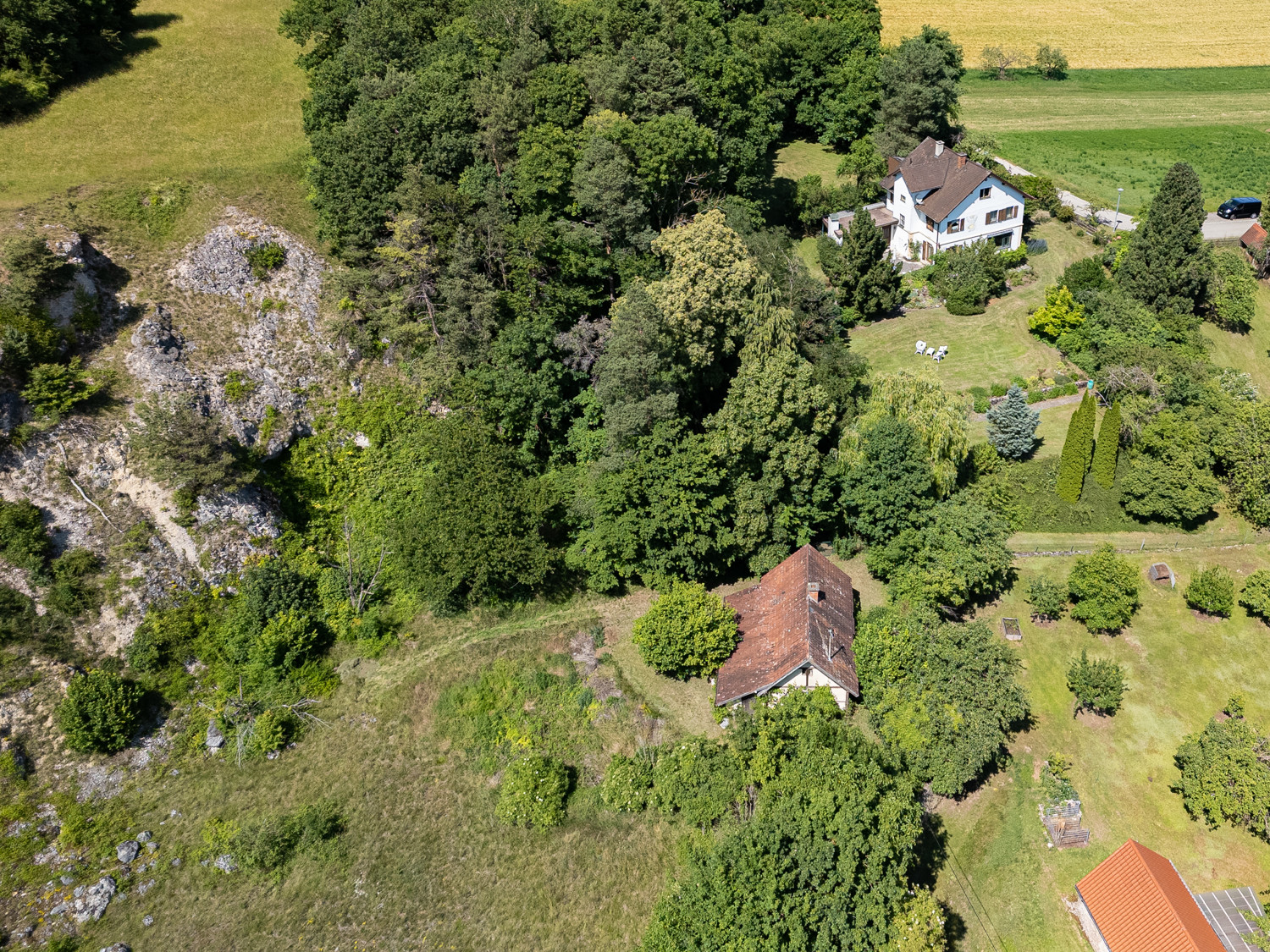Charmante Villa in Alleinlage mit Weitblick – Ein Refugium mit Charme und Geschichte in Ebermergen