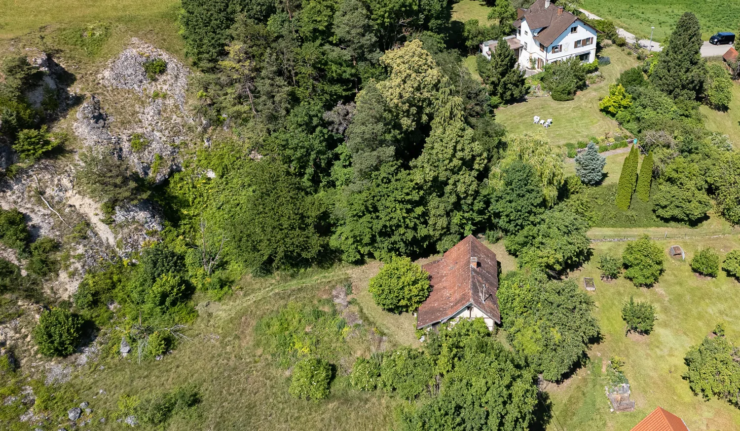 Charmante Villa in Alleinlage mit Weitblick – Ein Refugium mit Charme und Geschichte in Ebermergen
