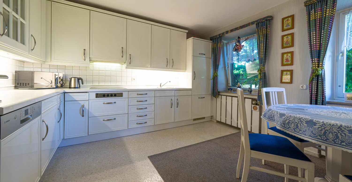 Charmante Villa in Alleinlage mit Weitblick – Ein Refugium mit Charme und Geschichte in Ebermergen