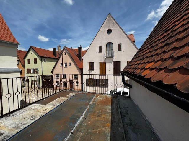 Reizvolles Altstadthaus mit Garage, Dachterrasse und viel Potenzial