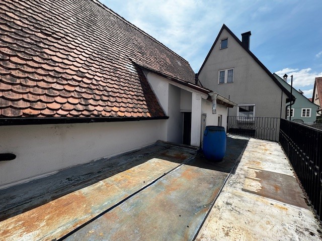 Reizvolles Altstadthaus mit Garage, Dachterrasse und viel Potenzial