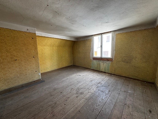 Reizvolles Altstadthaus mit Garage, Dachterrasse und viel Potenzial