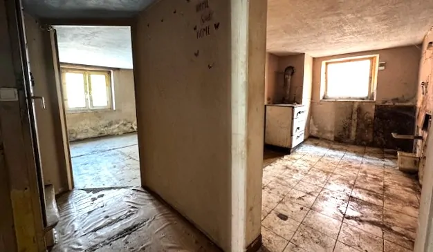 Reizvolles Altstadthaus mit Garage, Dachterrasse und viel Potenzial