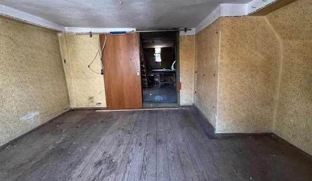 Reizvolles Altstadthaus mit Garage, Dachterrasse und viel Potenzial