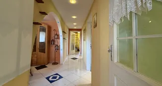 von_poll_real_estate_property_25248062_image_11