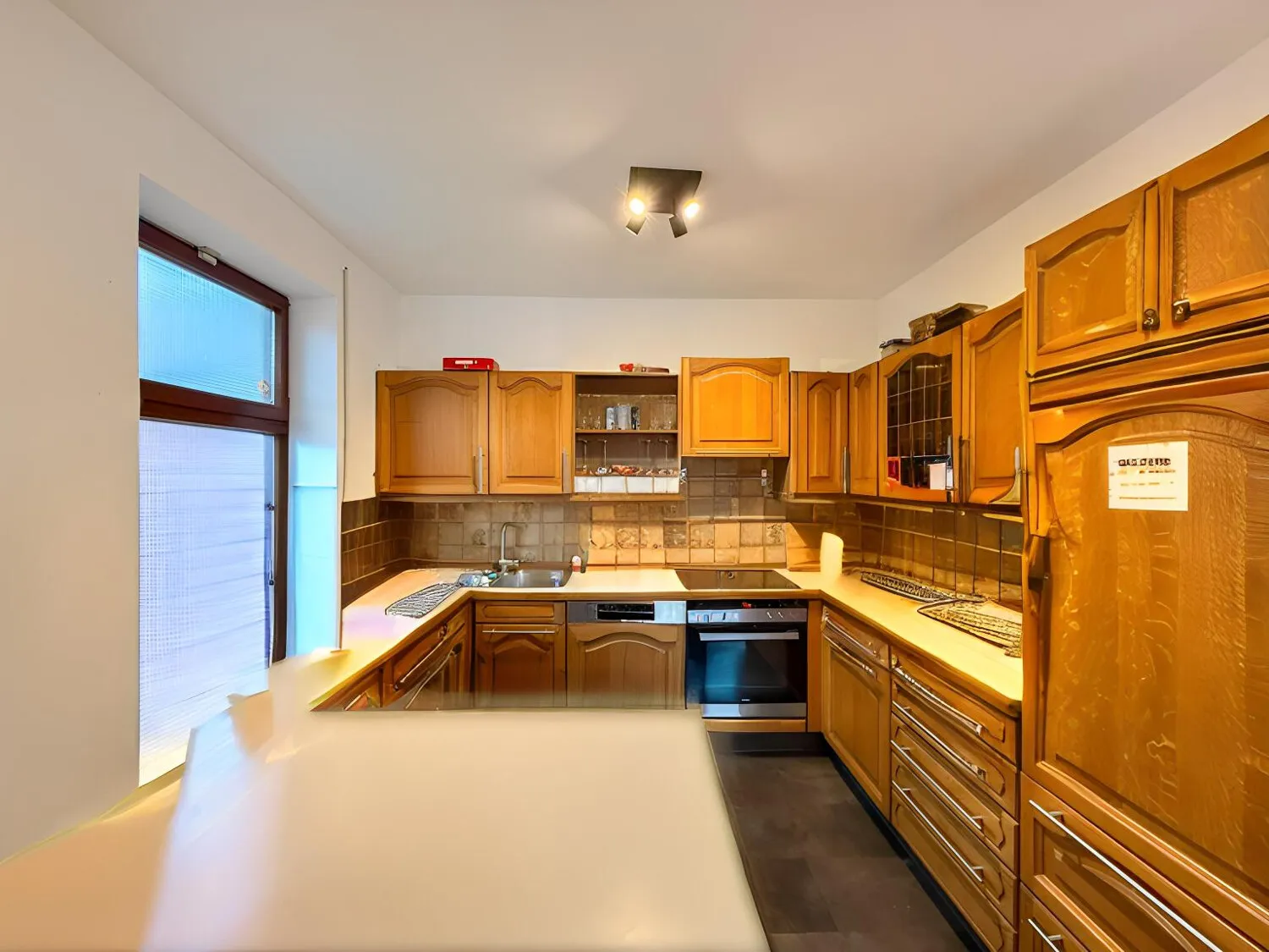 OG - Kochbereich mit Einrichtungsbeispiel