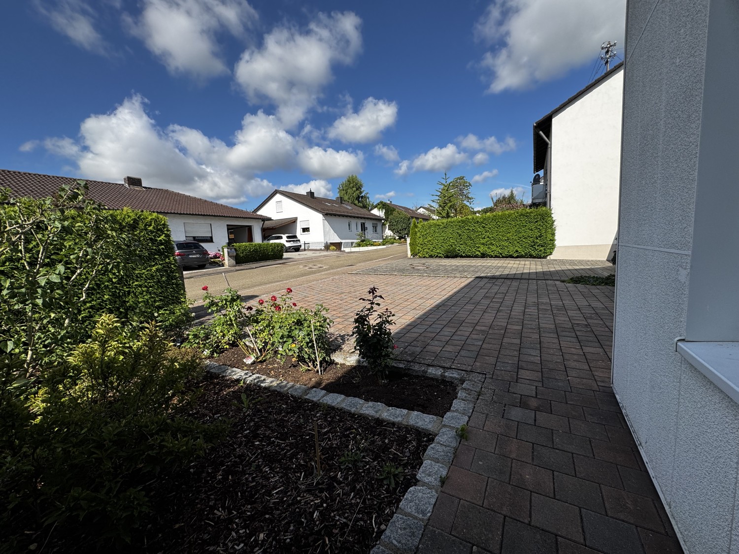 Vermietetes Zweifamilienhaus mit Garage und Garten in Riedlingen