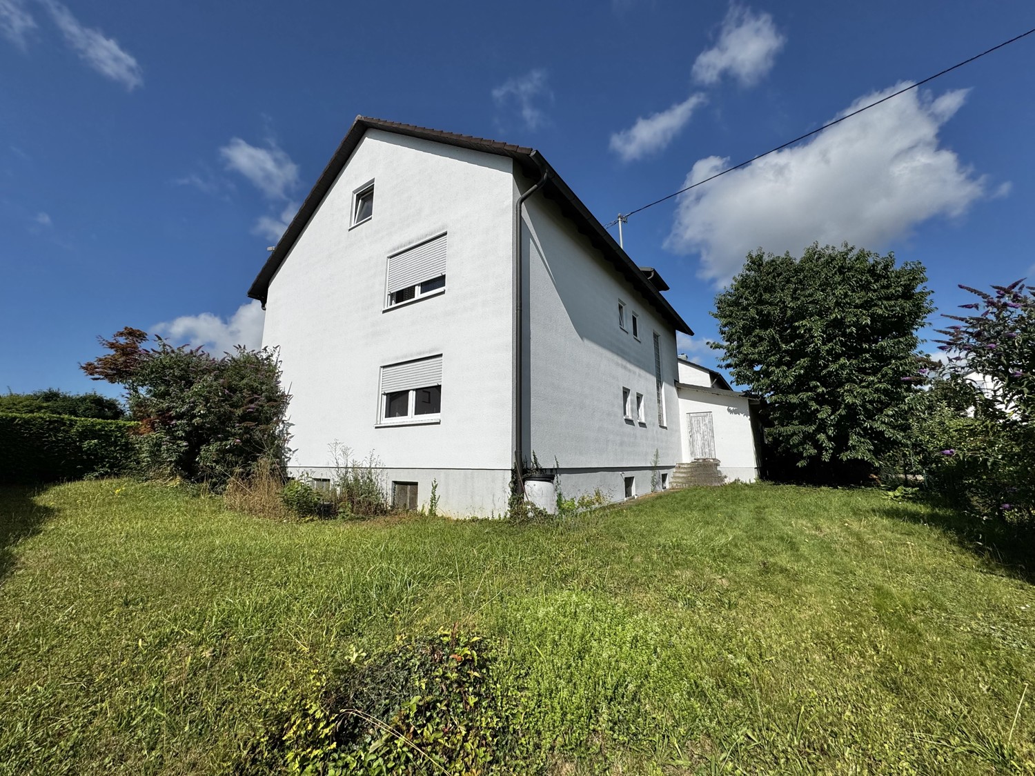 Vermietetes Zweifamilienhaus mit Garage und Garten in Riedlingen