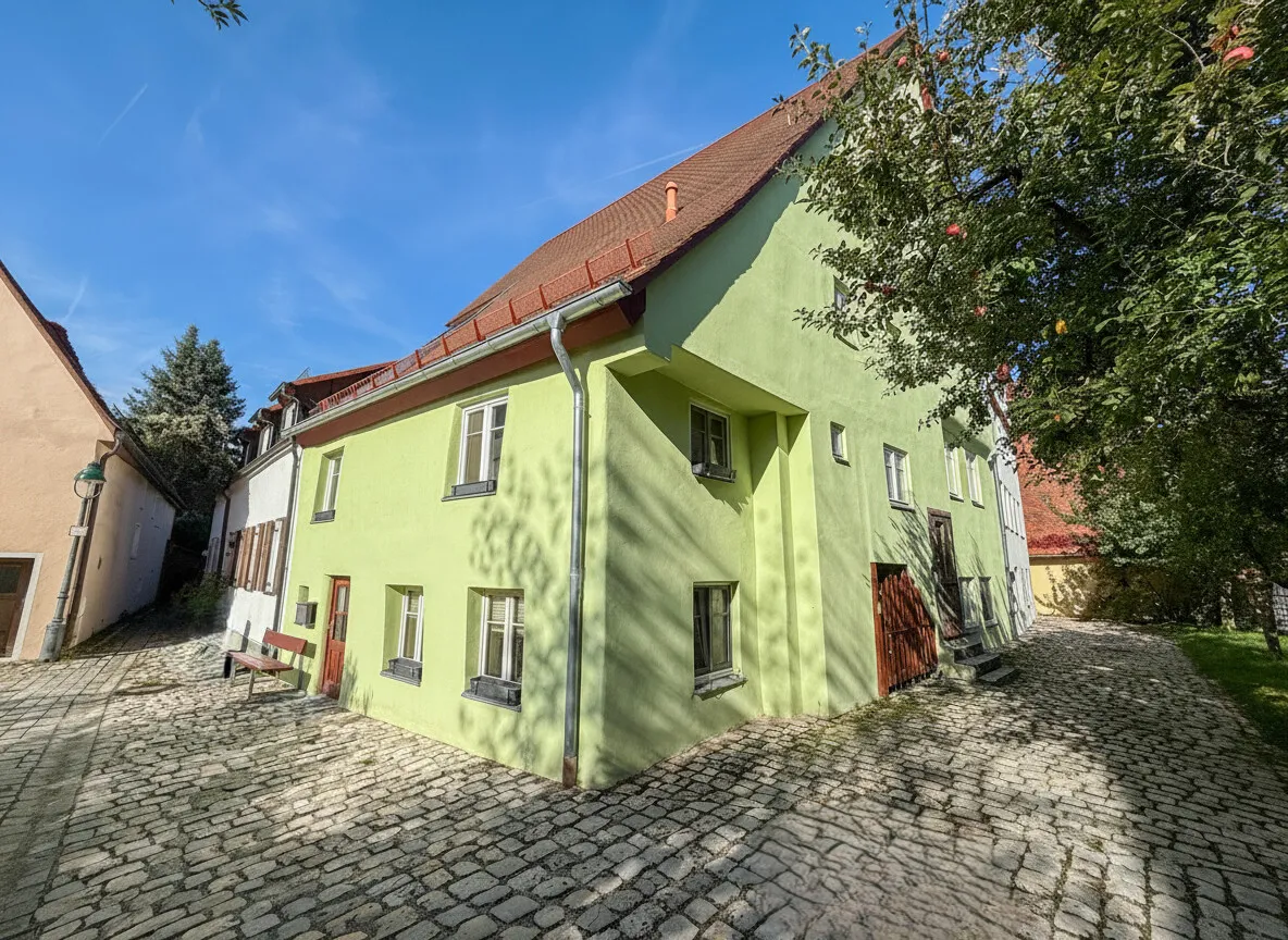 Charming condominium within the city walls of Nördlingen with terrace