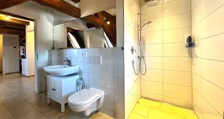 von_poll_real_estate_property_25248075_image_8