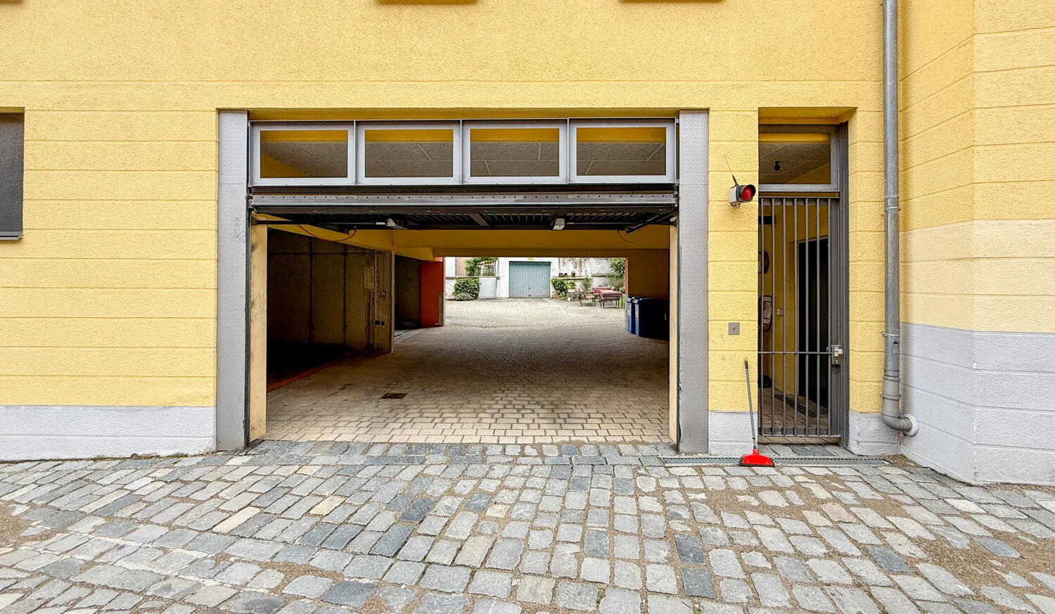 Einfahrt zum Stellplatz