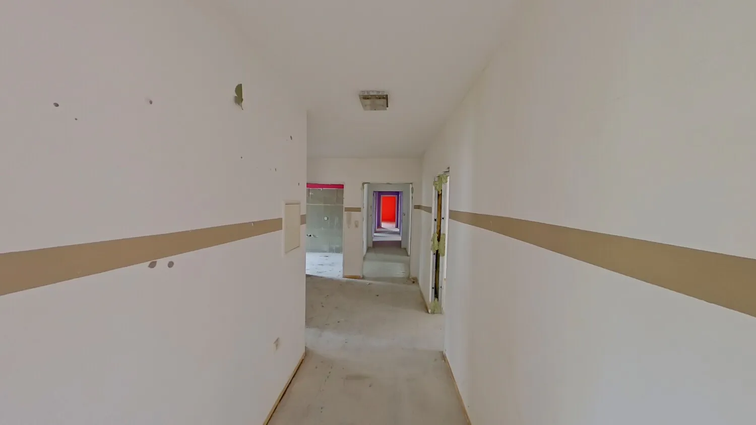 Kapitalanlage im Denkmal mit zehn möglichen Wohneinheiten in bester Lage von Oettingen!