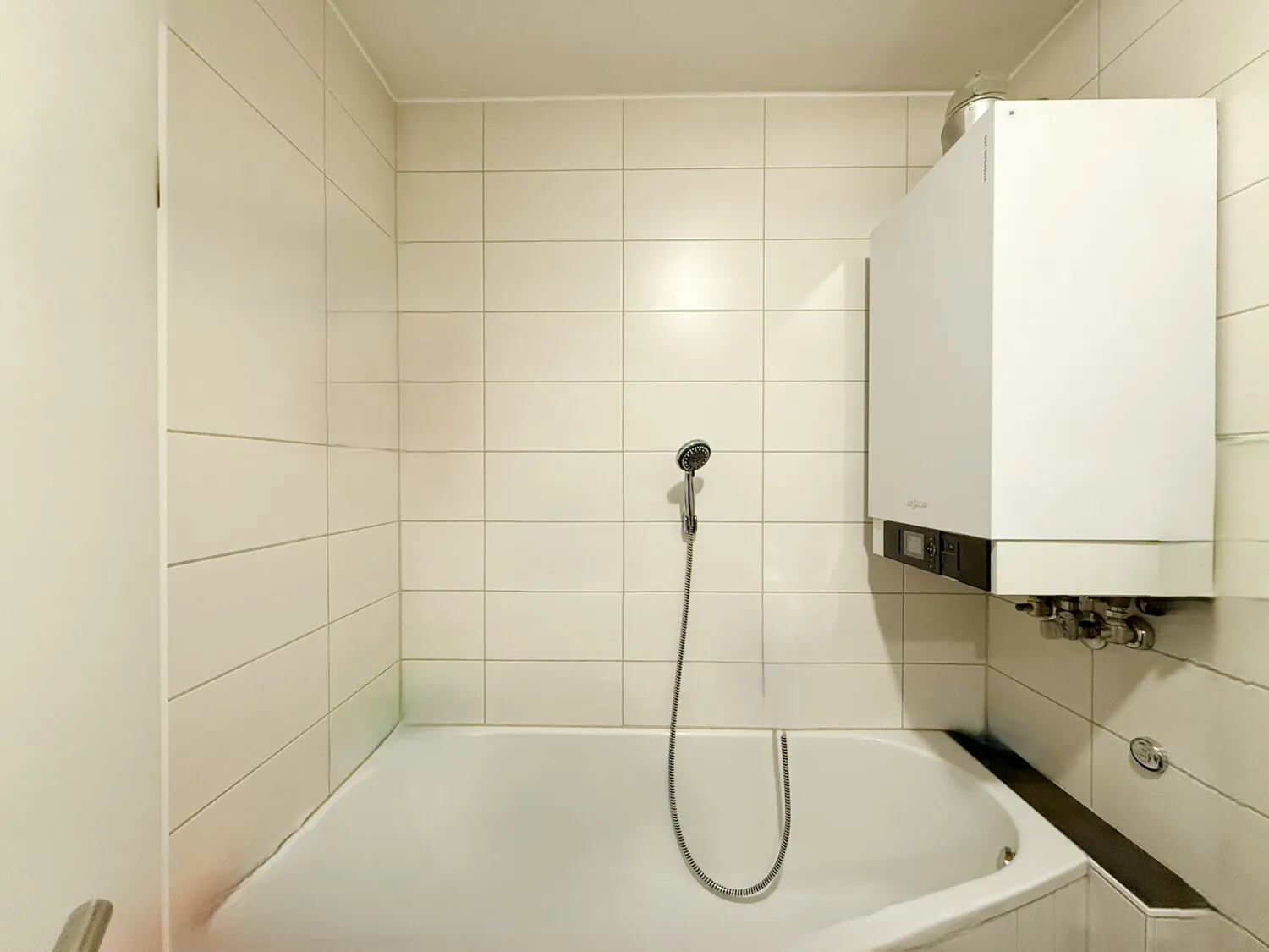 1. DG Bad mit Wanne