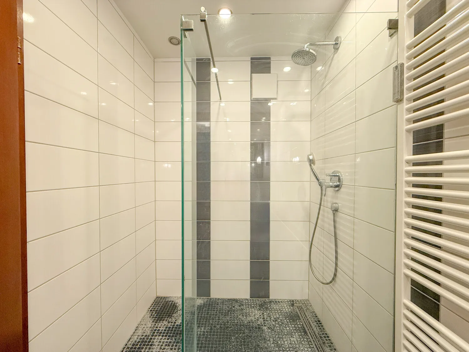 Bad mit Dusche