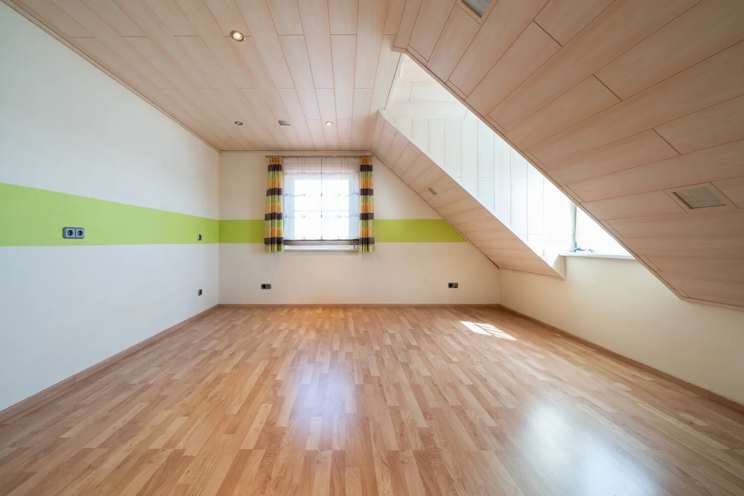 Zimmer 1 DG