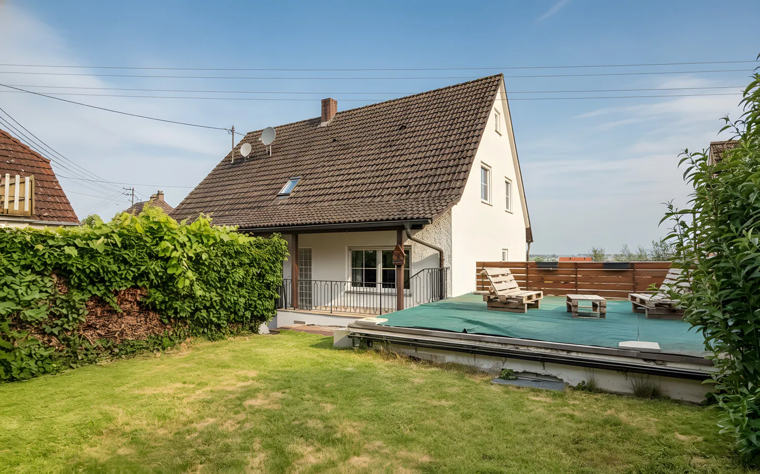 Sehr gepflegtes Zweifamilienhaus