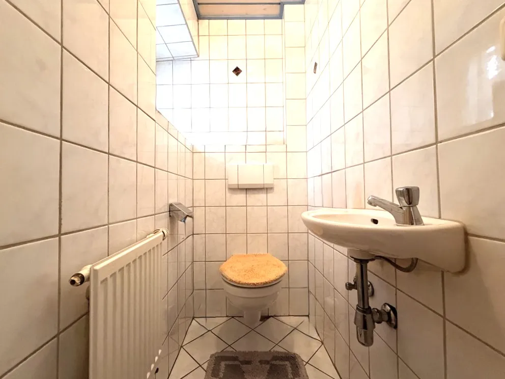 Separates WC im EG