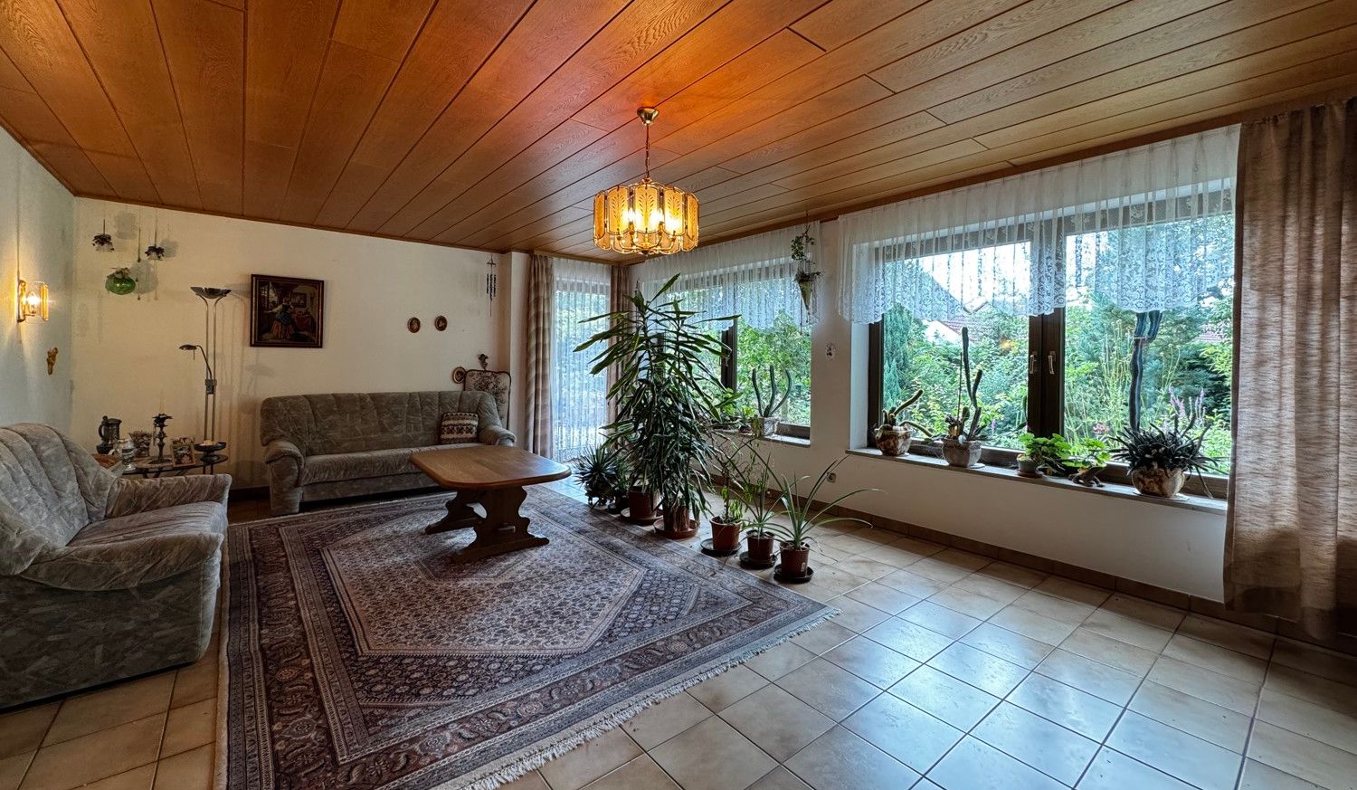 Wohnzimmer mit Terrassenzugang