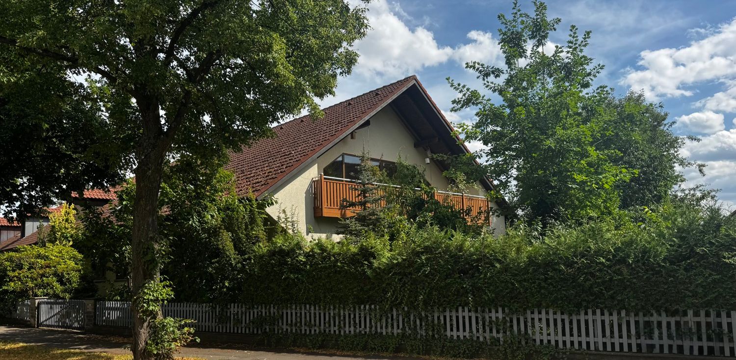 Straßenansicht