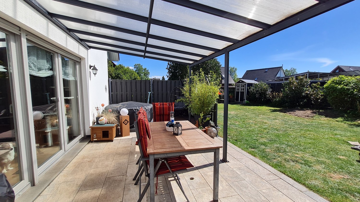 Überdachte Terrasse