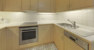 von_poll_real_estate_property_25240029_image_3