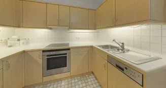 von_poll_real_estate_property_25240029_image_3