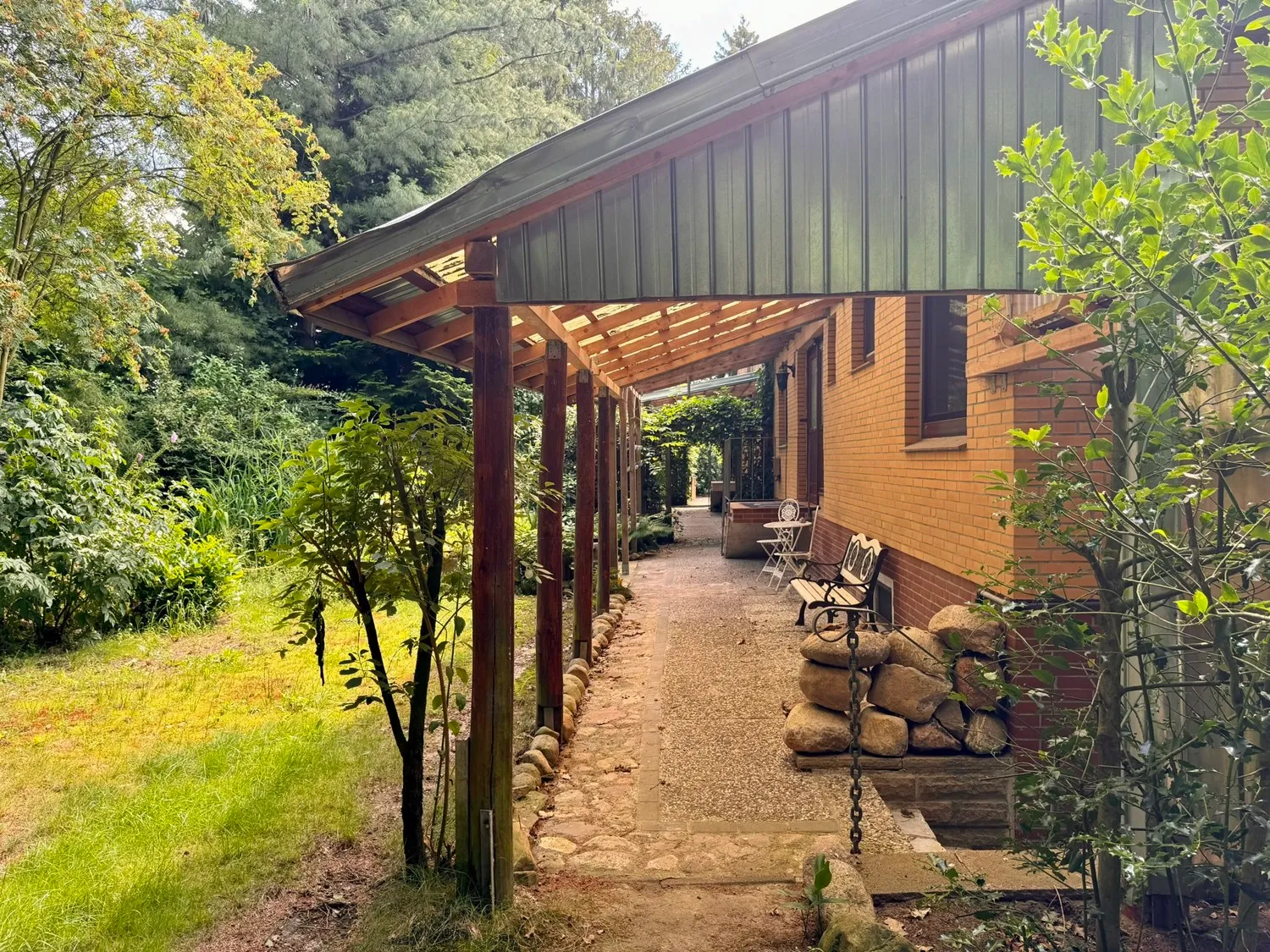 Eingangsbereich Außen