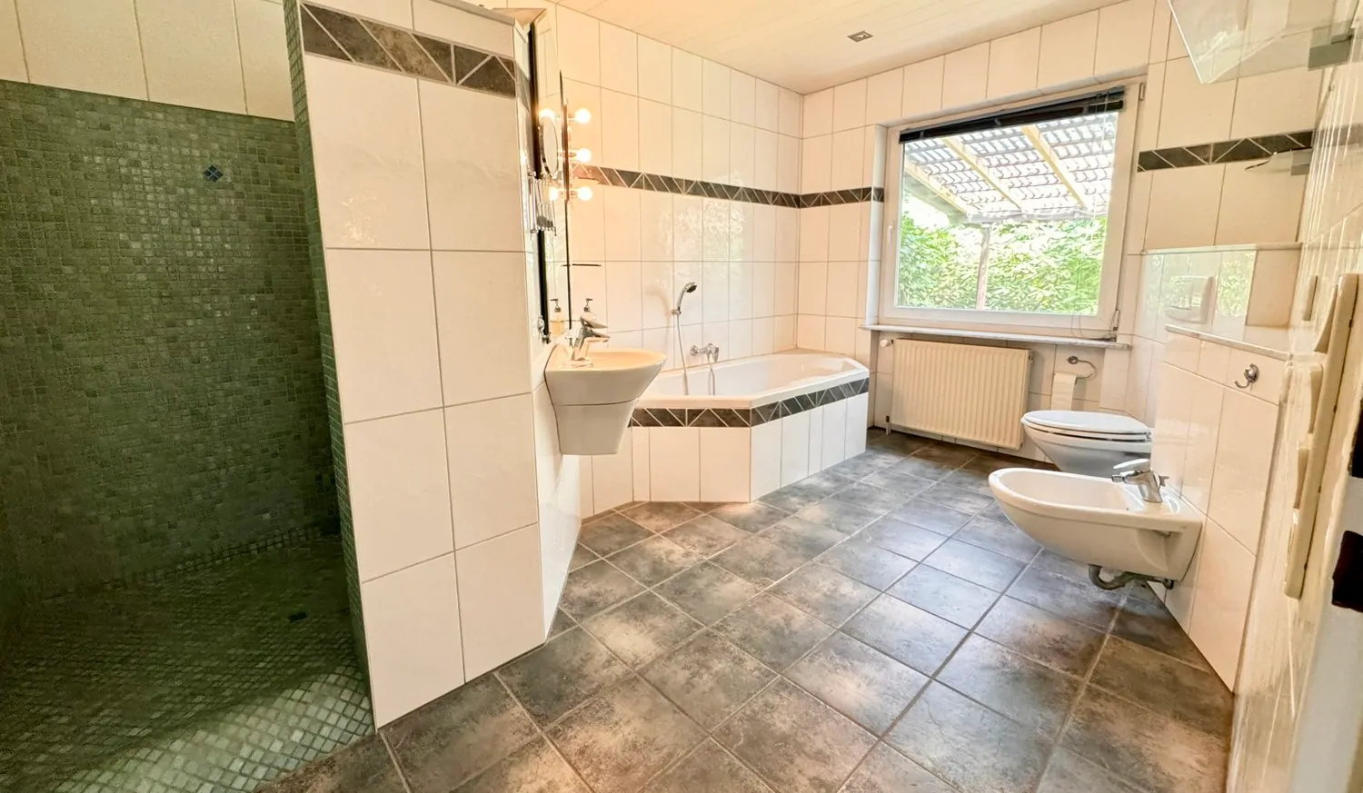 Badezimmer Erdgeschoss