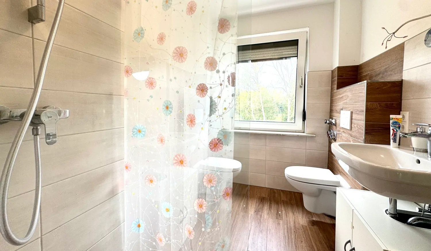 Badezimmer im Obergeschoss