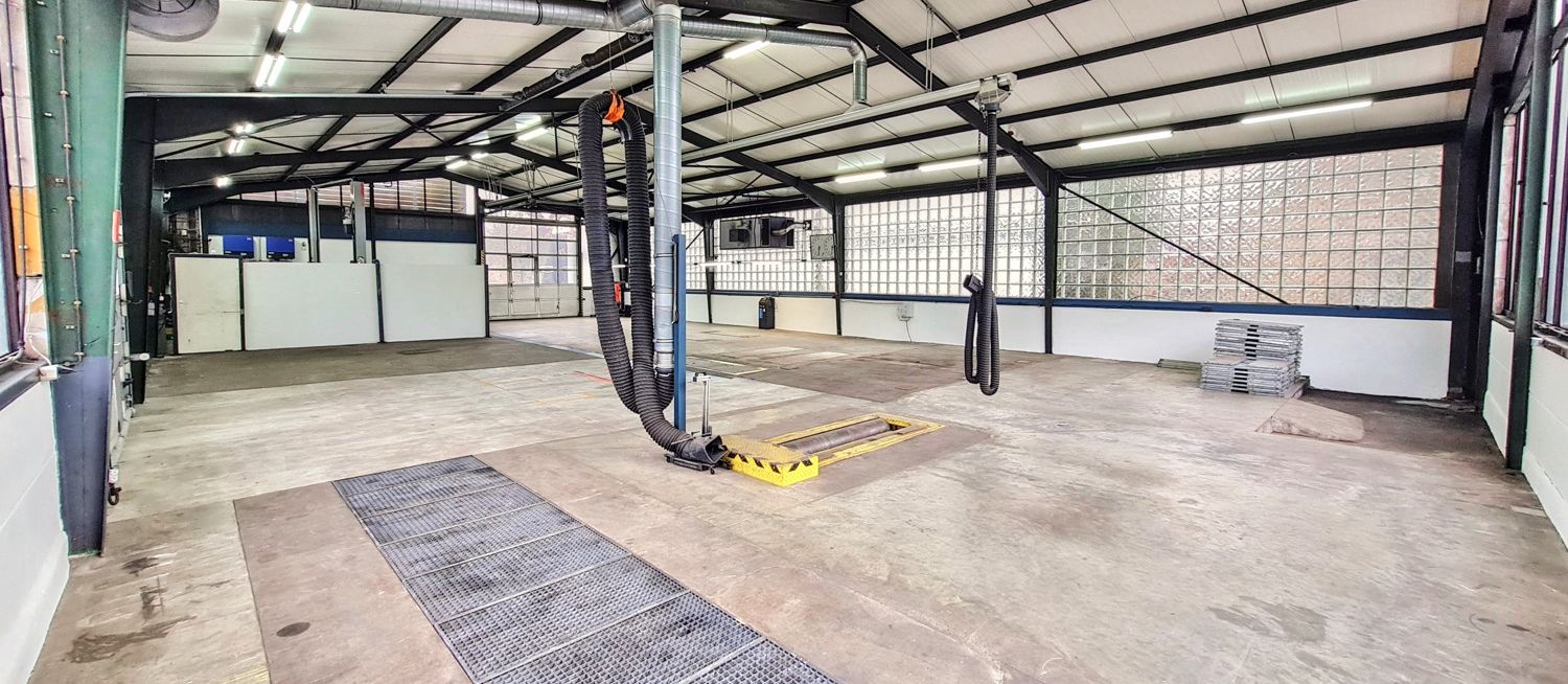 Halle 345m²
