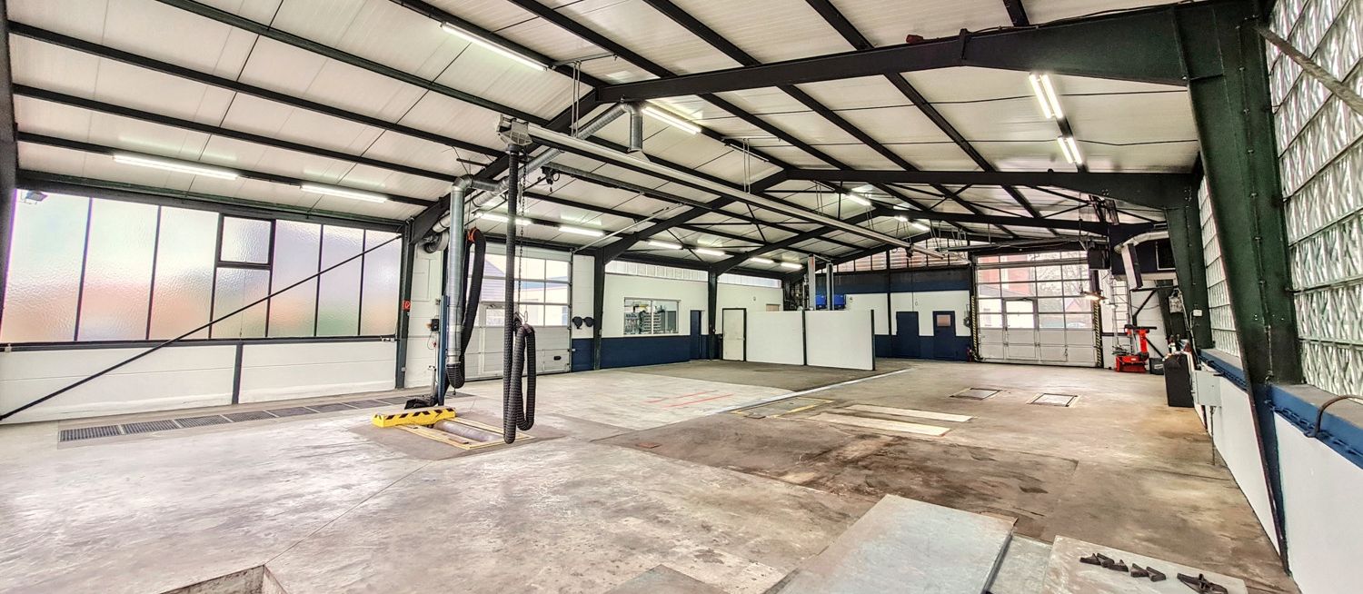Halle 345m²