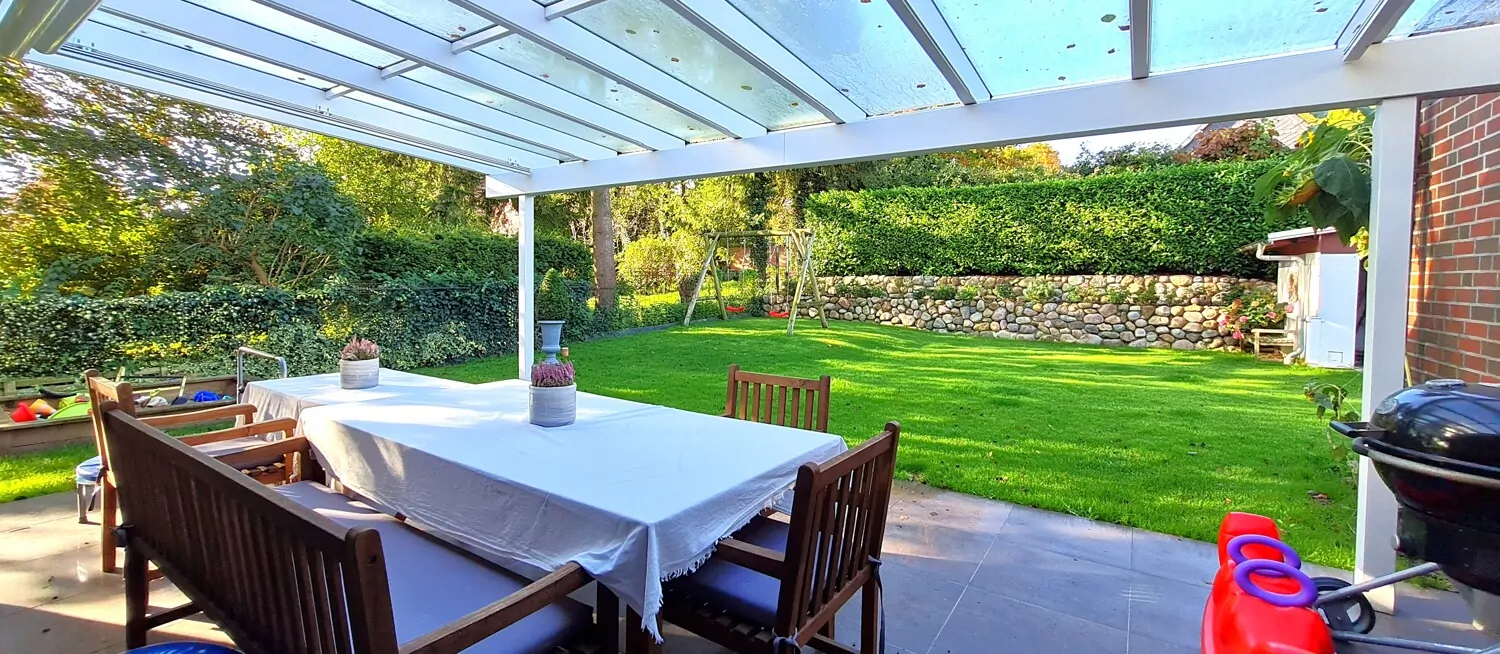 Überdachte Terrasse