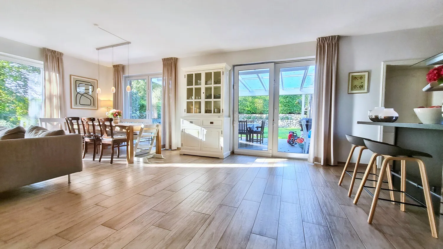 Wohn-/Esszimmer/Küche