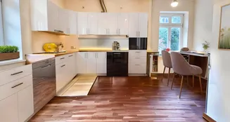 von_poll_real_estate_property_25240023H_image_3