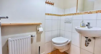 von_poll_real_estate_property_25240023H_image_7