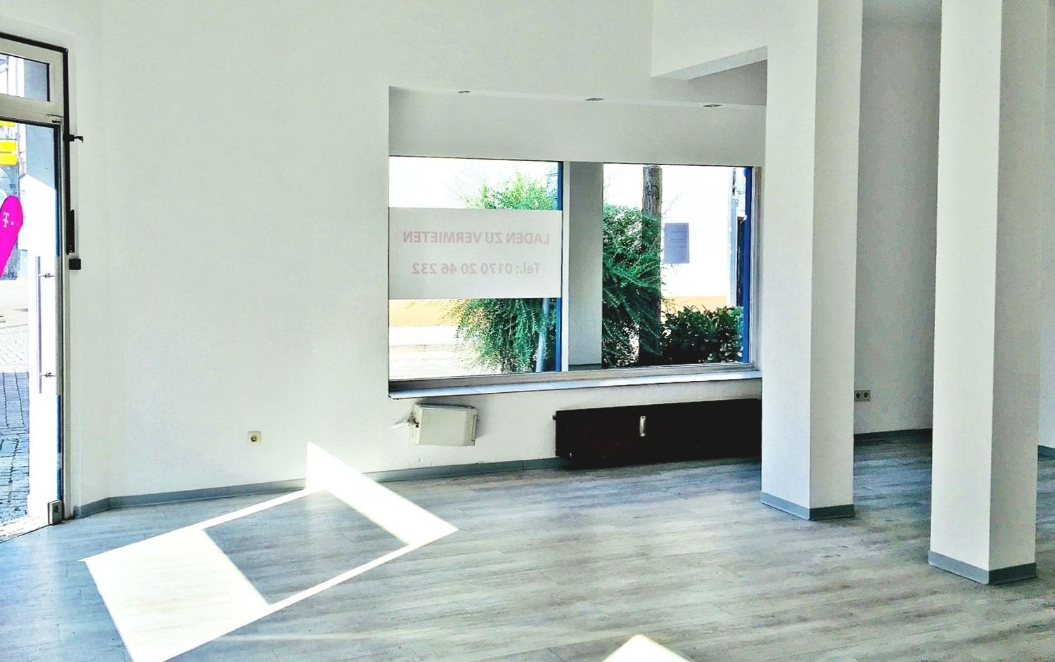 Kiosk (2)