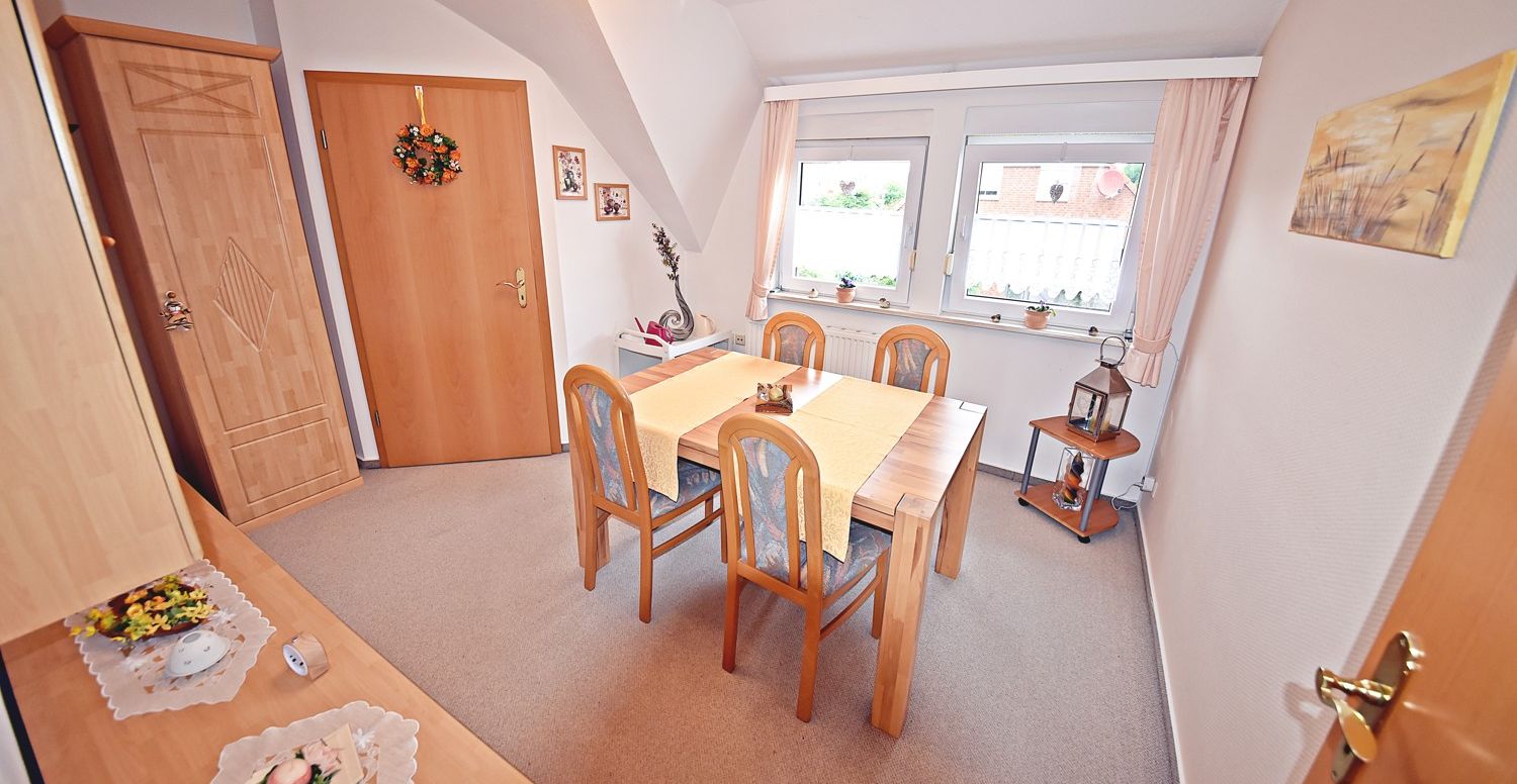 Esszimmer (2)