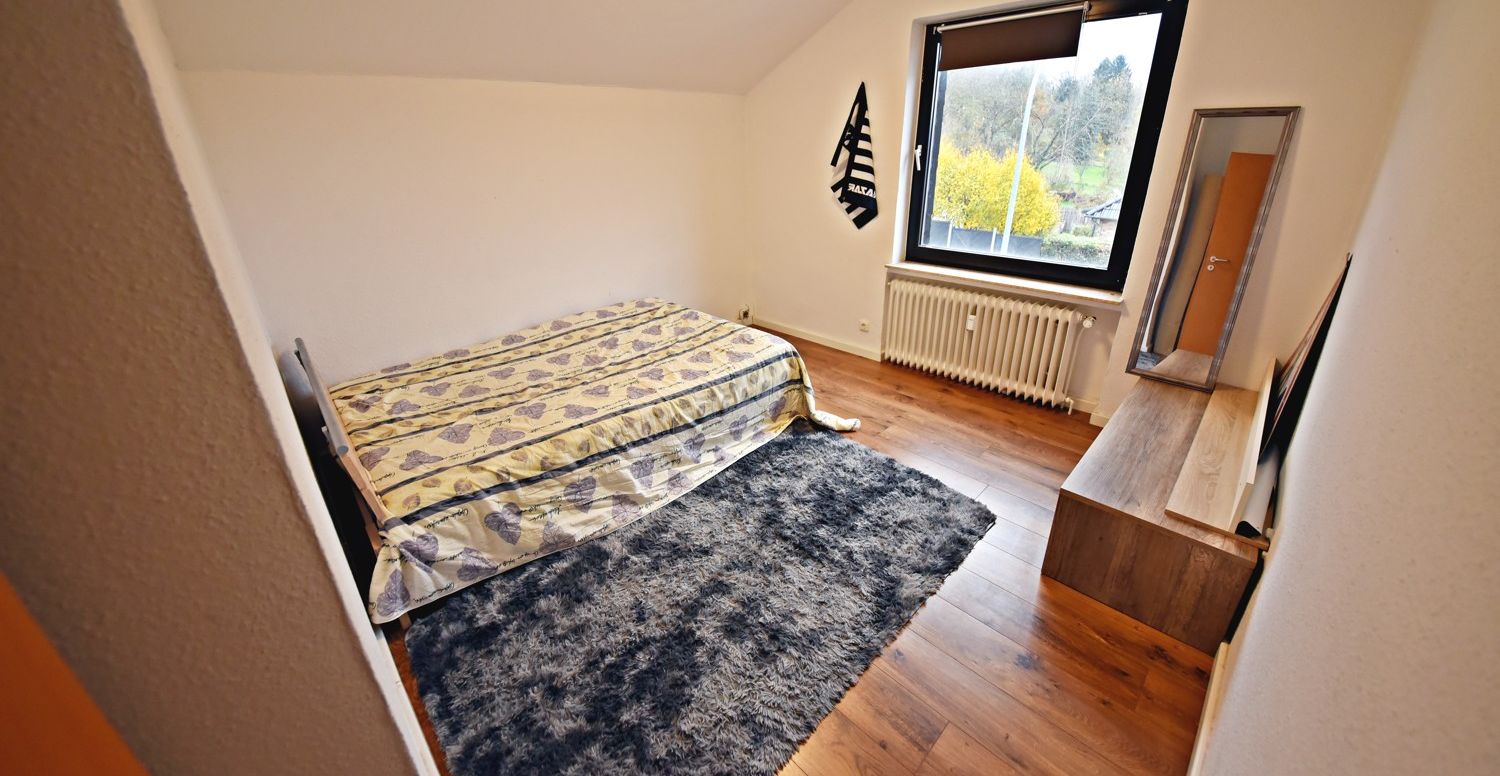 Schlafzimmer 2 OG