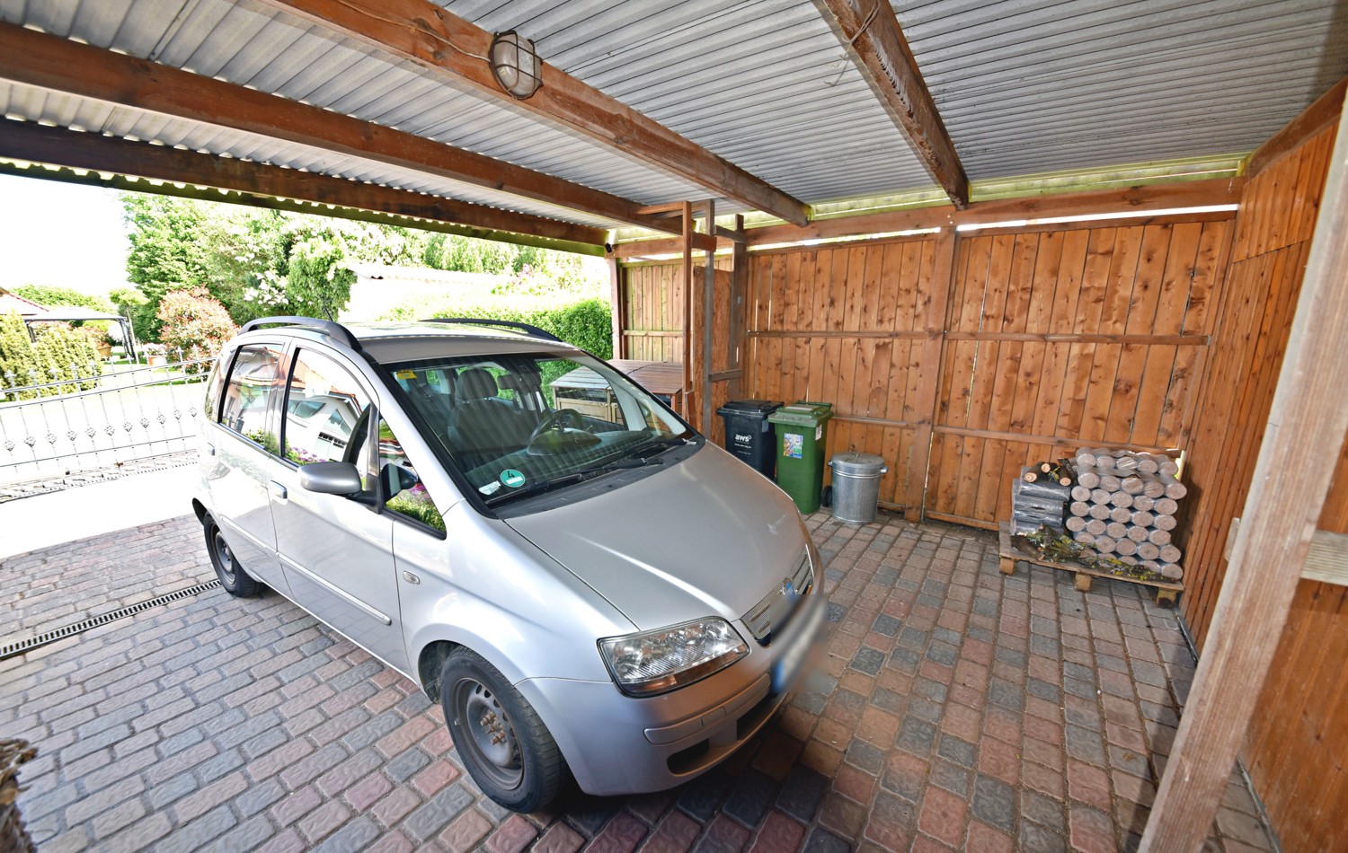 Carport
