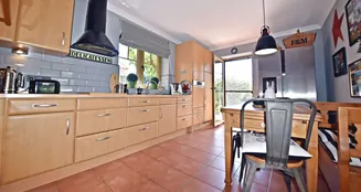 von_poll_real_estate_property_25216012_image_13