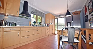 von_poll_real_estate_property_25216012_image_13