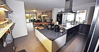 von_poll_real_estate_property_25216018_image_7