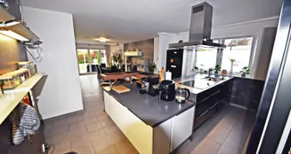 von_poll_real_estate_property_25216018_image_7