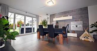 von_poll_real_estate_property_25216018_image_6