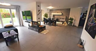 von_poll_real_estate_property_25216018_image_5