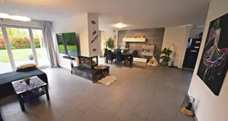 von_poll_real_estate_property_25216018_image_5