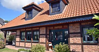 von_poll_real_estate_property_25216016_image_2