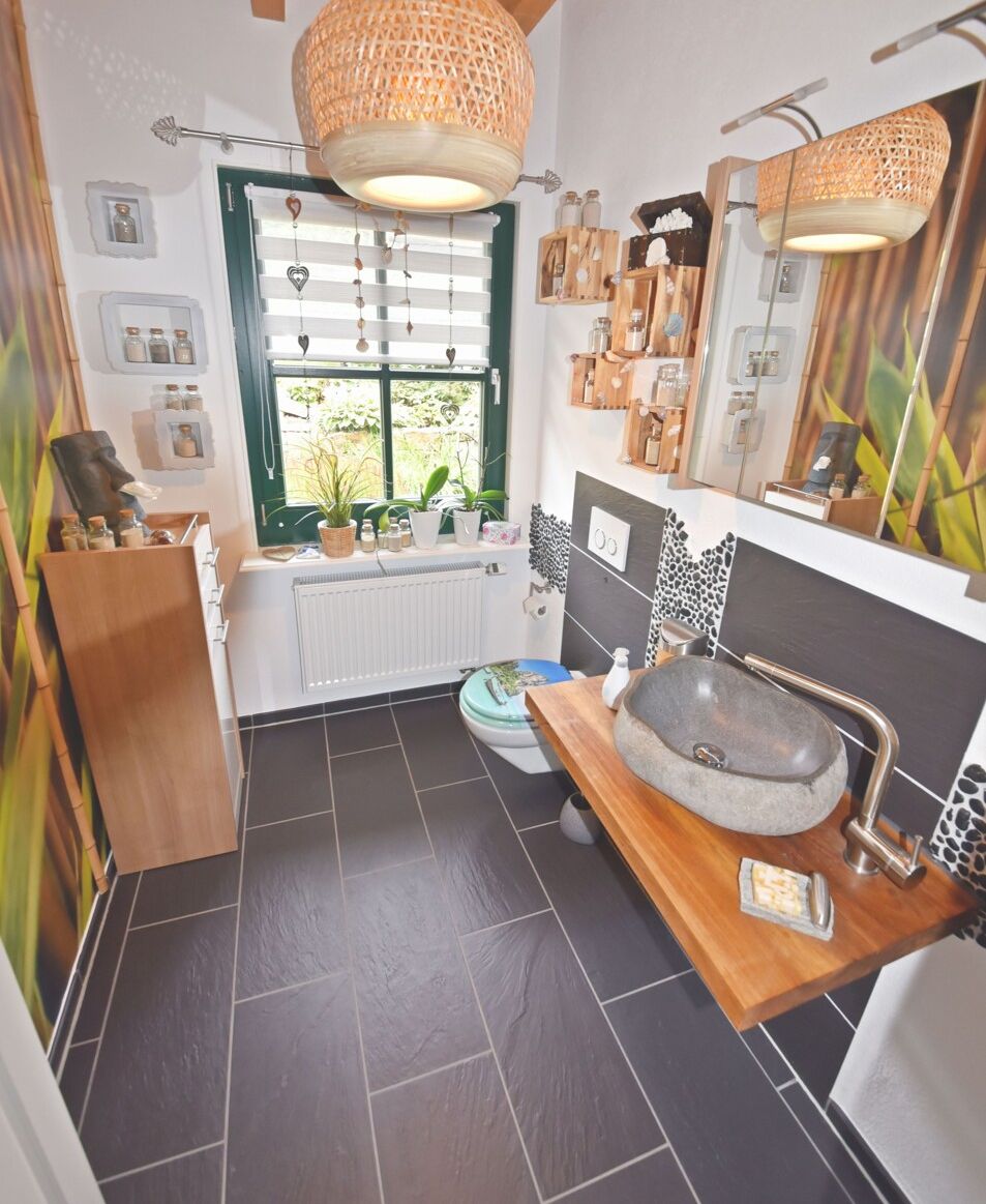 Badezimmer EG