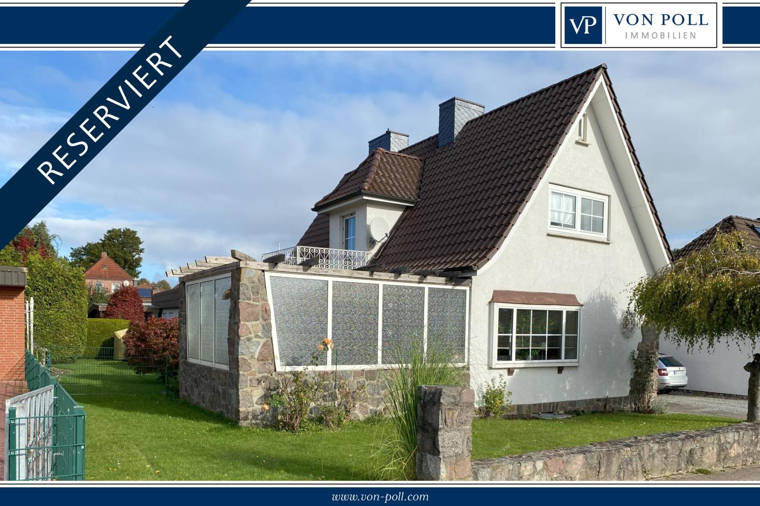 Reserviert Hausansicht_vorne_links (1)